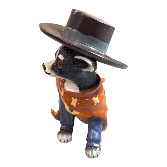 Hamilton Collection Spurs ‘N Furs Chihuahua Cowboys A Paw-fect Hero Cape Hat - Picture 2 of 9